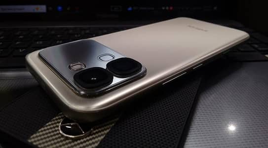 Infinix Note Edge 5G Complete Box 8+8/256 Warranty Available