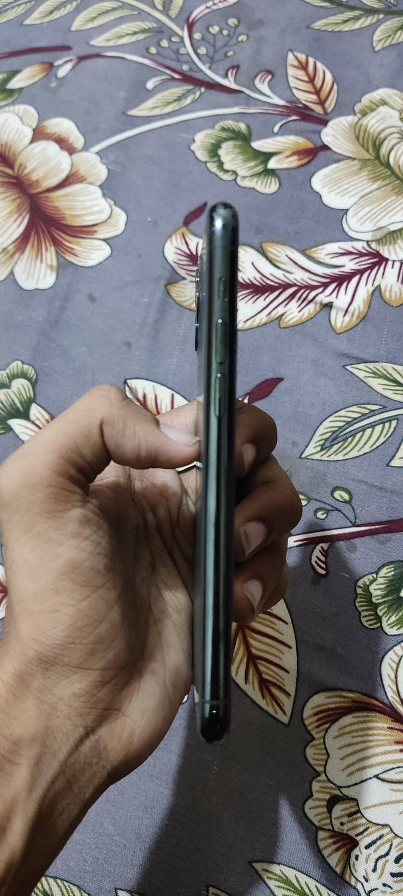 Apple iPhone 11 Pro 3