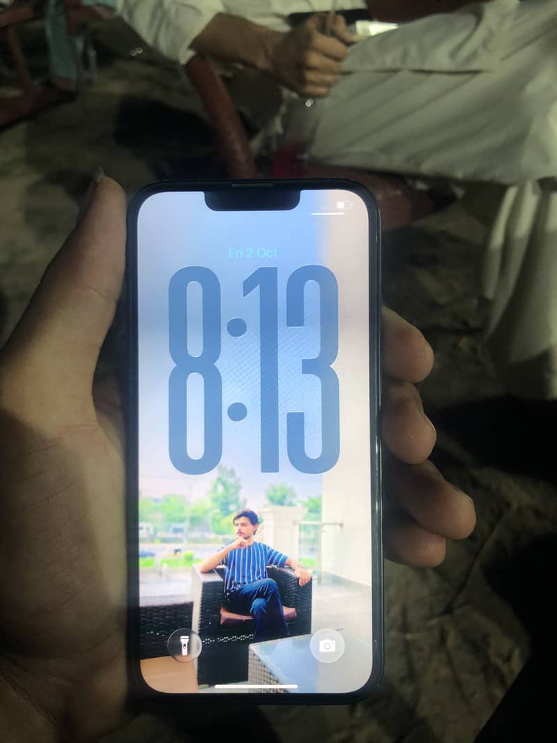 Apple iPhone 13 2