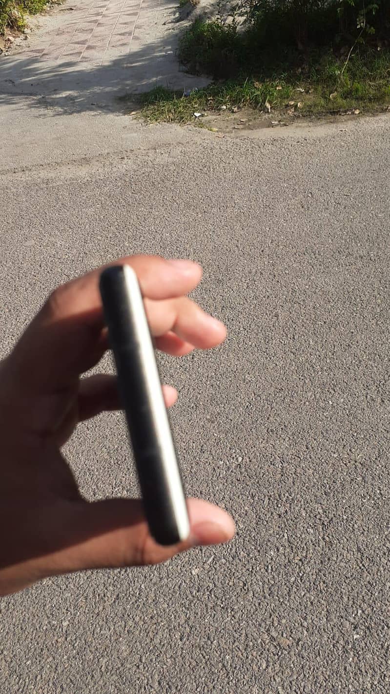 Google Pixel 6a 3