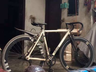 RACING BICYCLE
