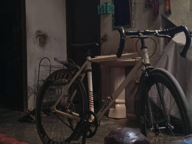 RACING BICYCLE 2