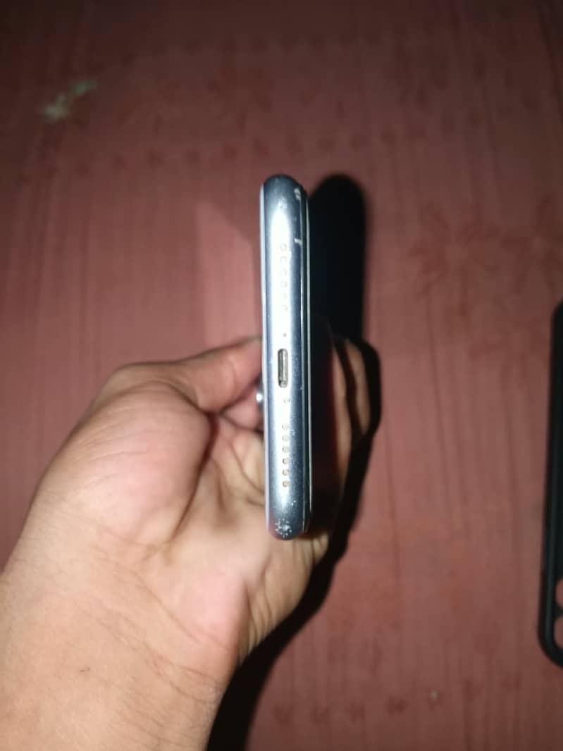 Apple iPhone 11 2