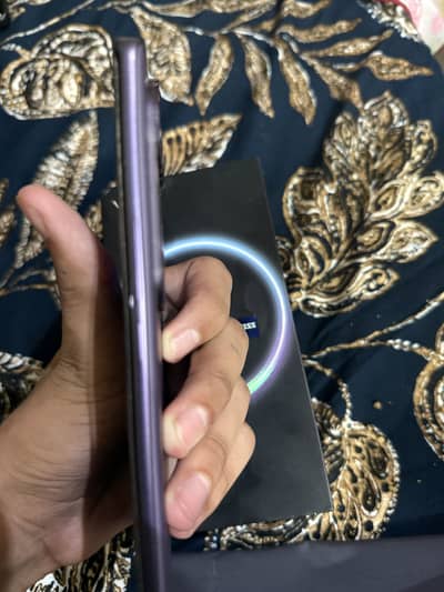 Vivo V40