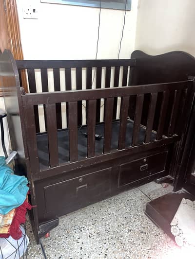 baby cot (coat)