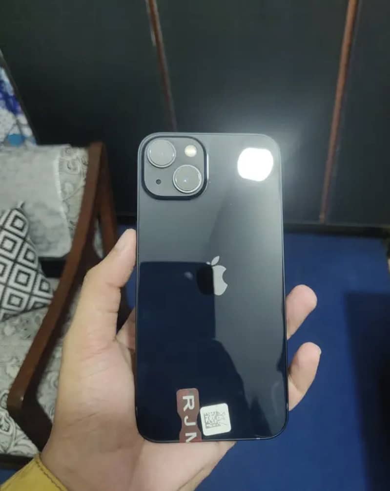 Apple iPhone 13 2