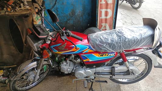 honda cd 70 2026 model red colour 10/10 condition lush condition
