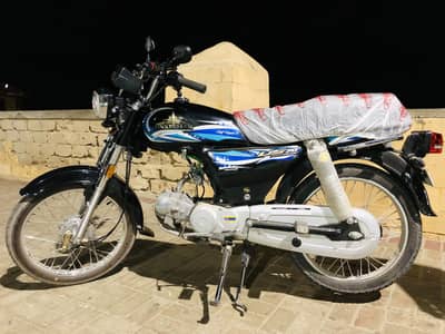 Motovloger Over Long Tour Bike