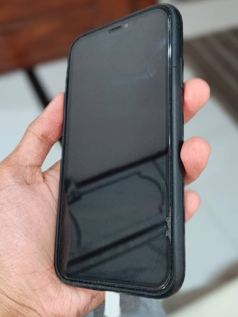 Apple iPhone XR 4