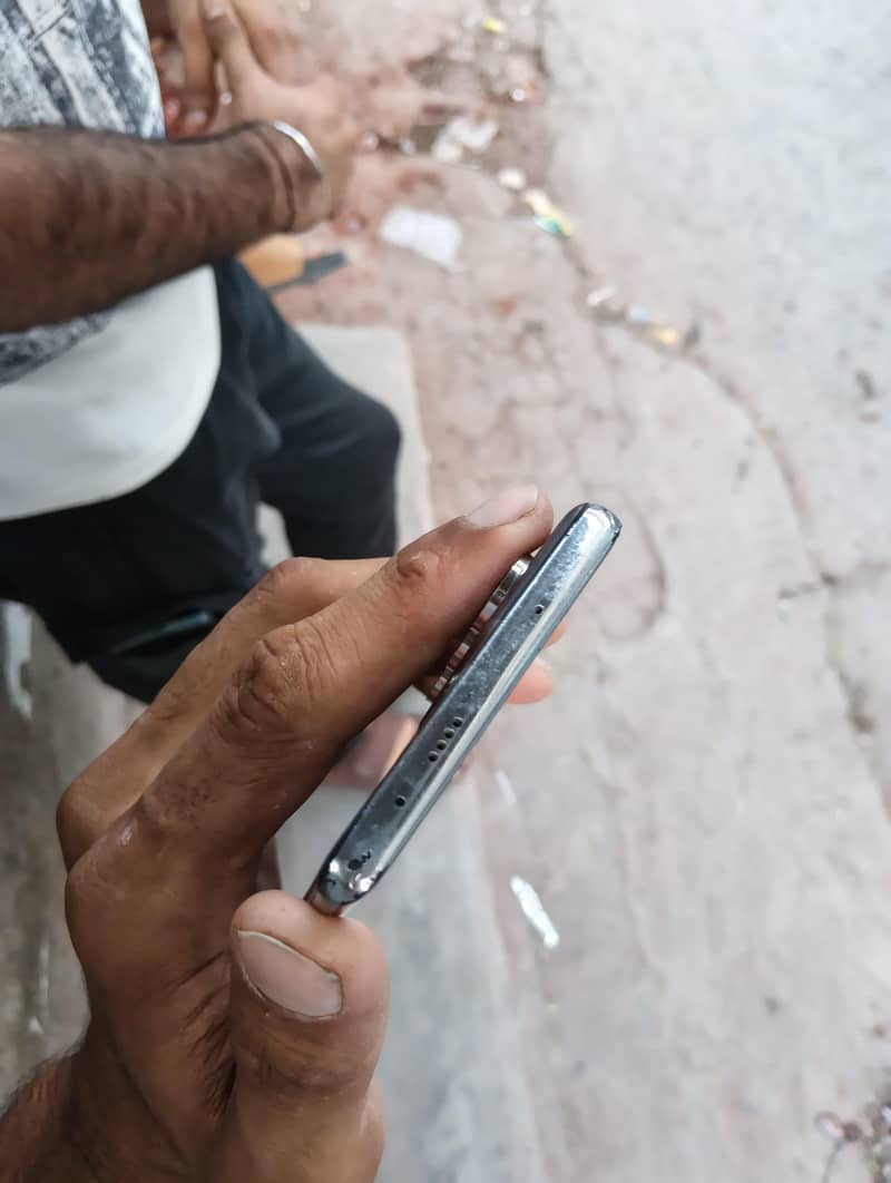 Tecno CAMON 40 Pro 3