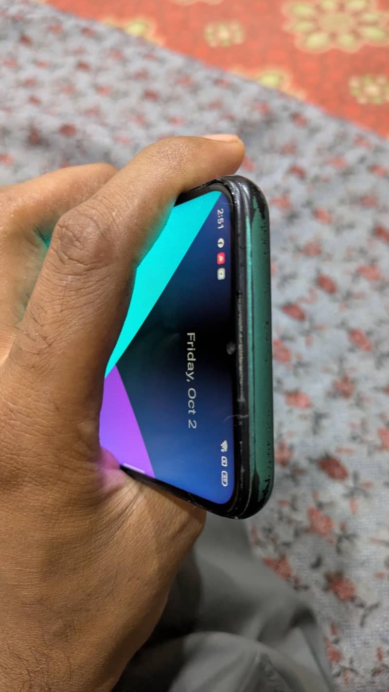 Realme 5i 0