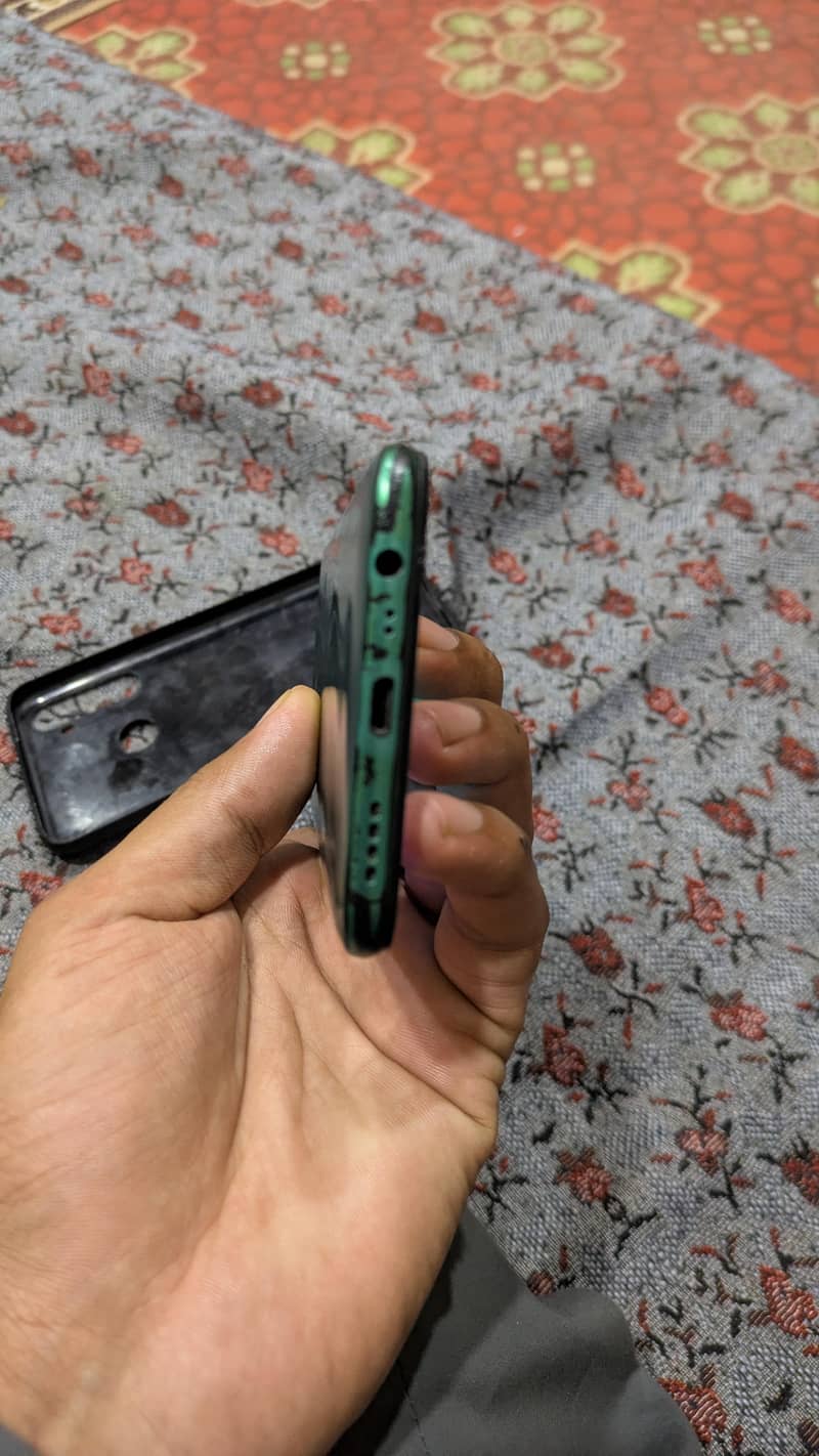Realme 5i 1