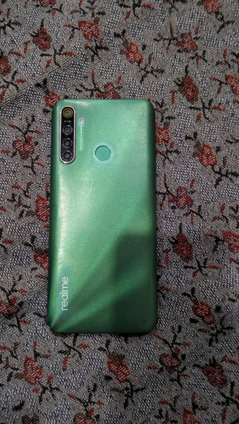 Realme 5i 4