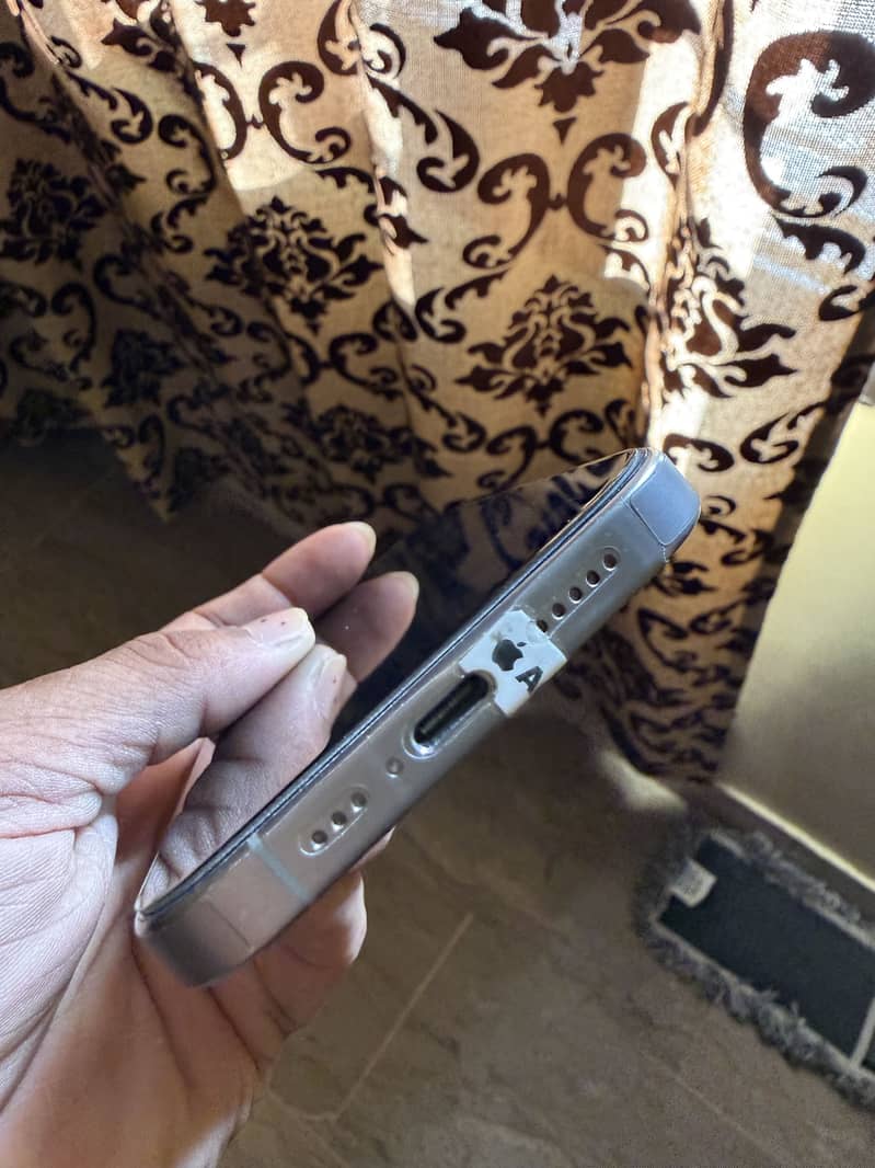Apple iPhone 15 Pro 10