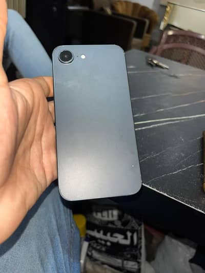 Apple iPhone 16e