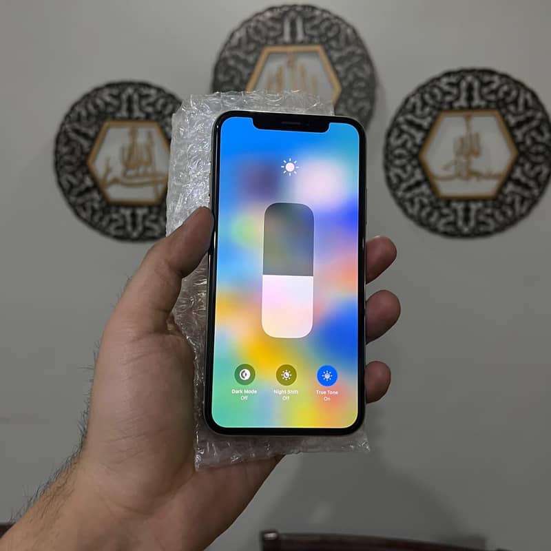 Apple iPhone X 6