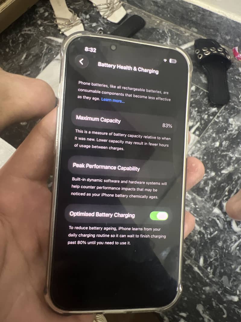 Apple iPhone 13 2
