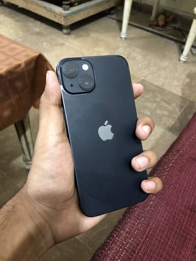 Apple iPhone 13