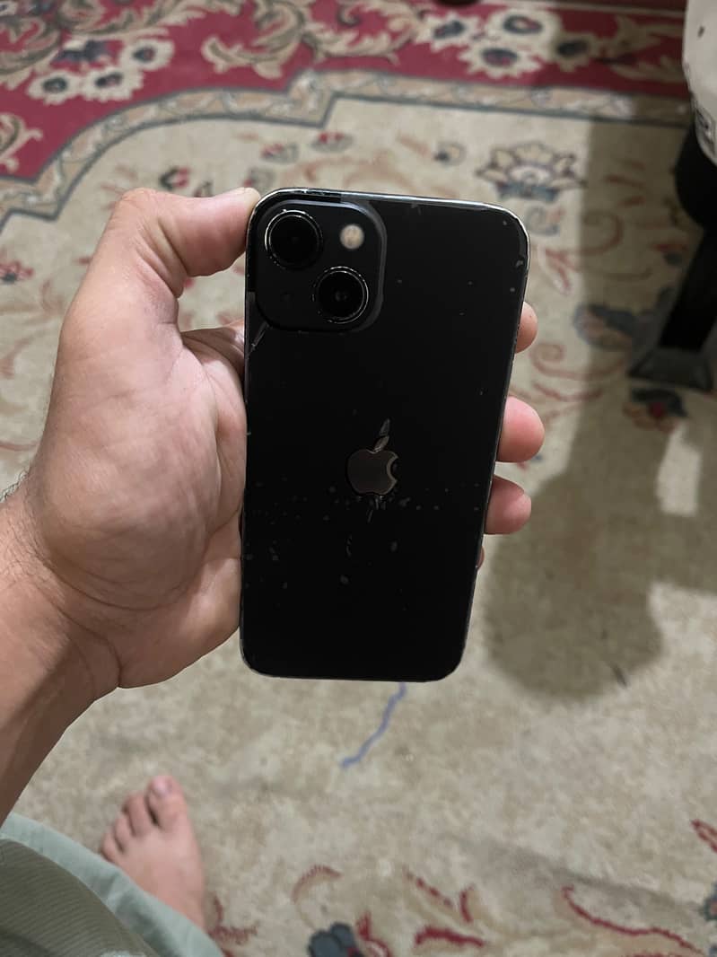 Apple iPhone 13 4