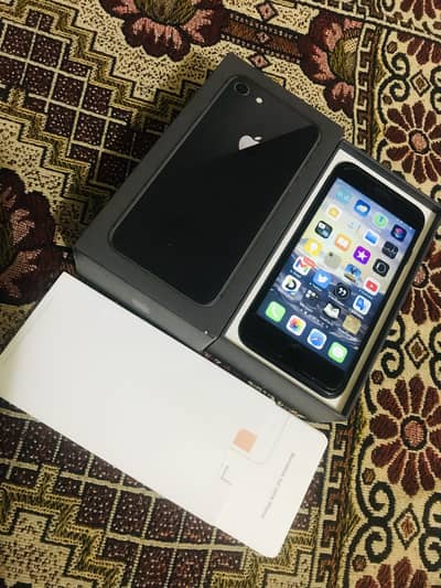 iPhone 8