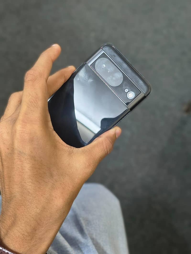 Google Pixel 8 6