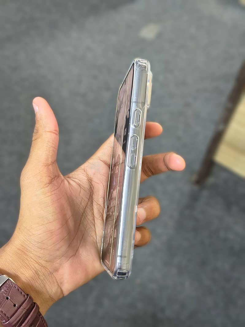 Google Pixel 8 7