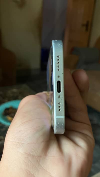Apple iPhone 15