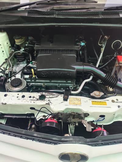 Toyota Platz 2004