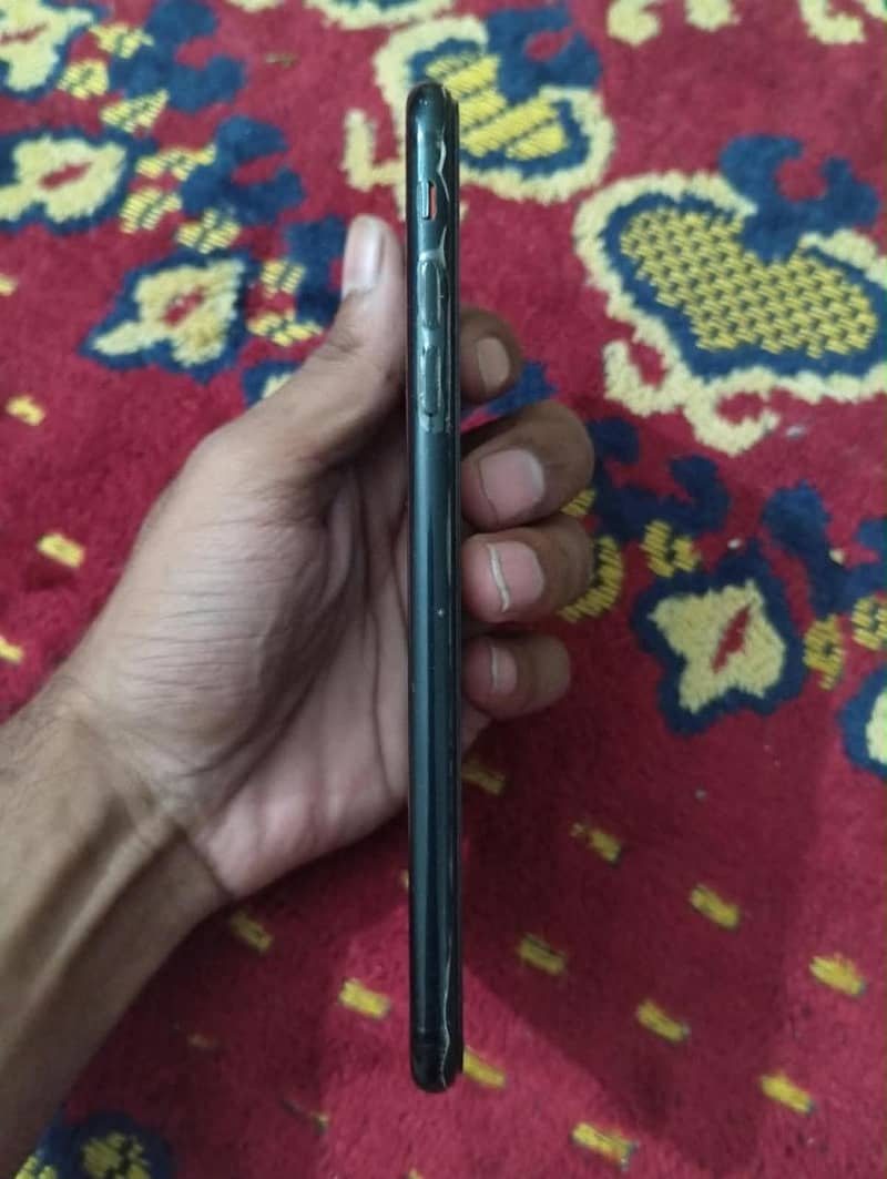 Apple iPhone 7 Plus 3