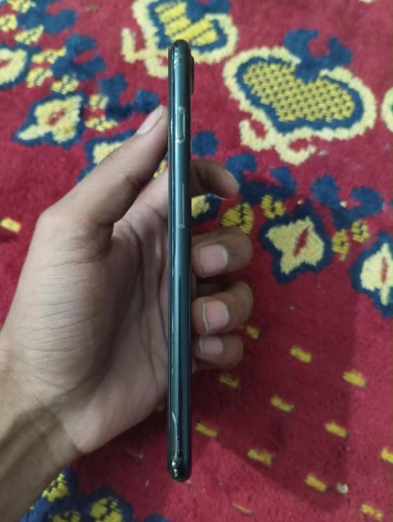 Apple iPhone 7 Plus 4