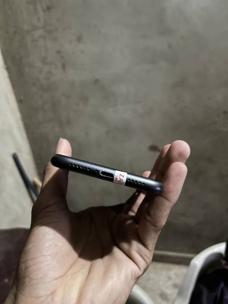 Apple iPhone 11 1