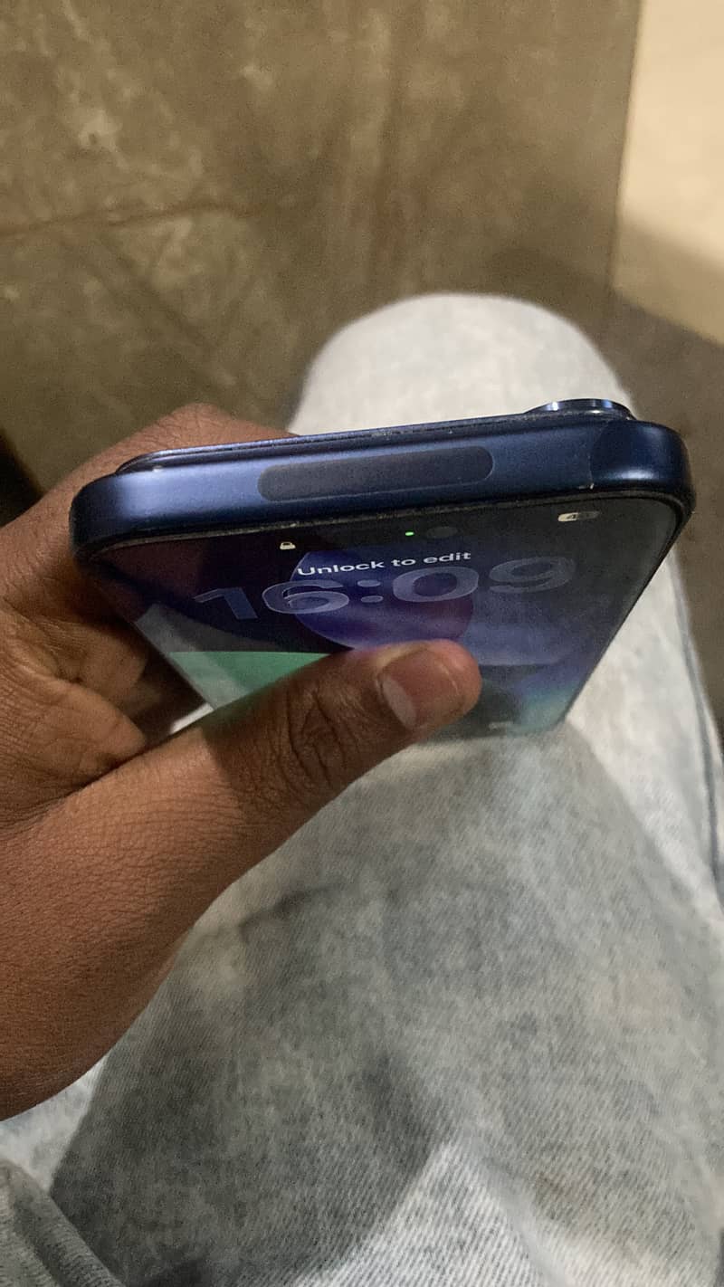 Apple iPhone 17 Pro Max 2
