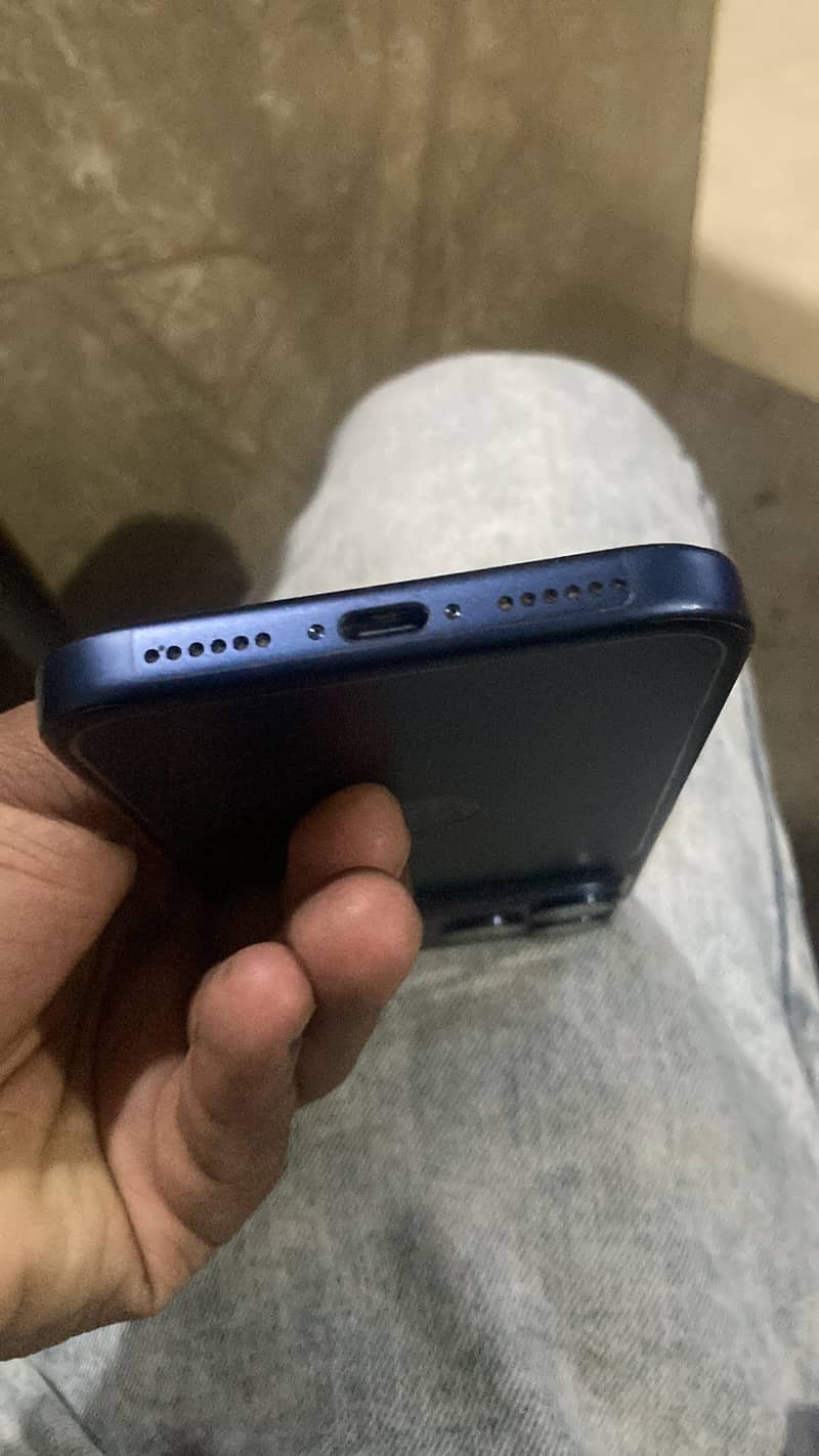 Apple iPhone 17 Pro Max 3