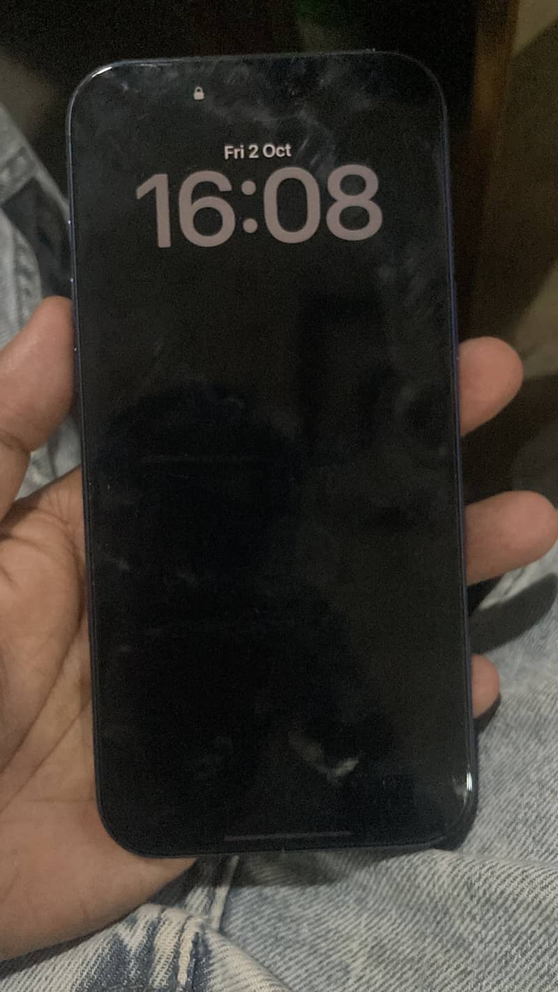 Apple iPhone 17 Pro Max 4