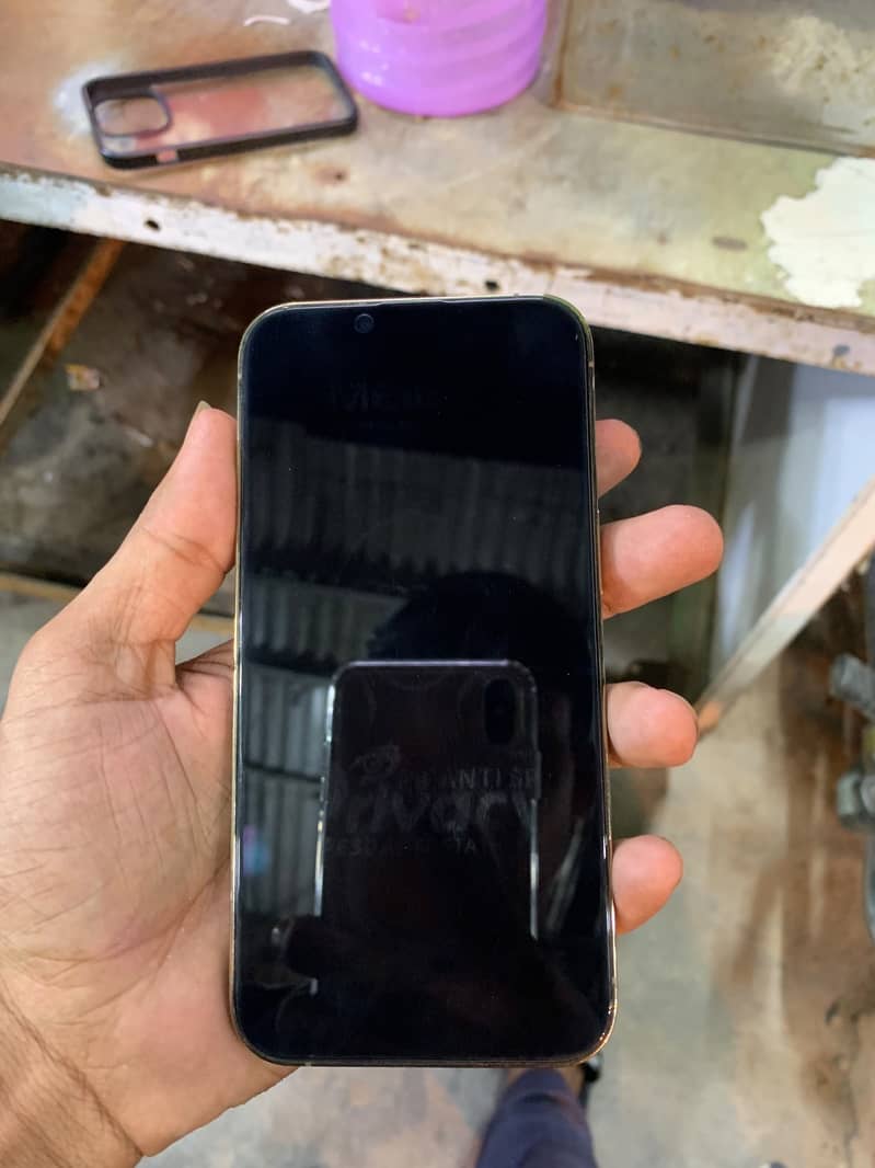 Apple iPhone 13 Pro 2