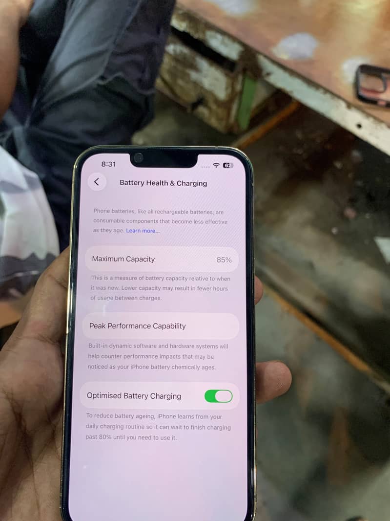 Apple iPhone 13 Pro 8