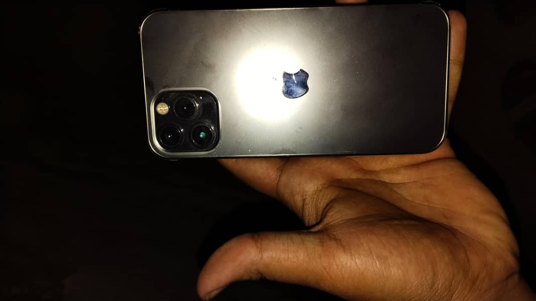 Apple iPhone 12 Pro 1