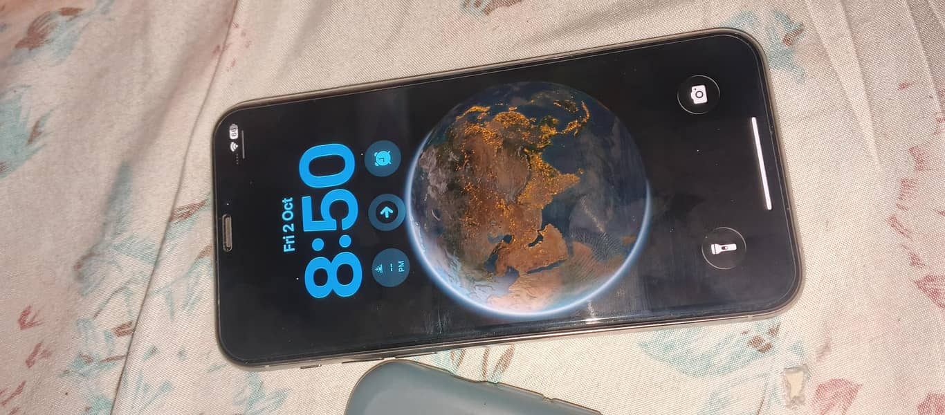 Apple iPhone 11 Pro 1