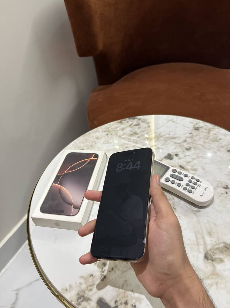 Apple iPhone 16 Pro Max 5