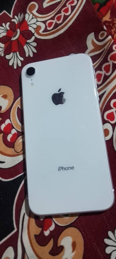 Apple iPhone XR