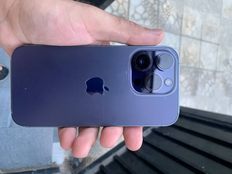Apple iPhone 14 Pro 2