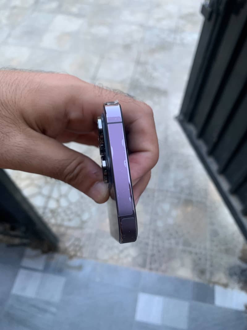 Apple iPhone 14 Pro 4
