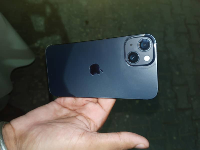 Apple iPhone 13 1
