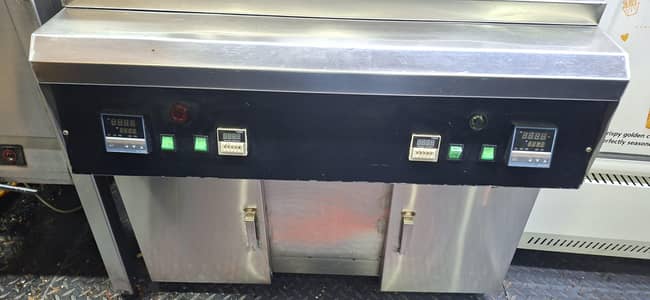 Commercial Double Deep Fryer 16L + 16L – Excellent Condition