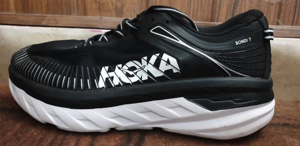 Hoka Bondi 7 Model Brand new without box Size UK 7.5