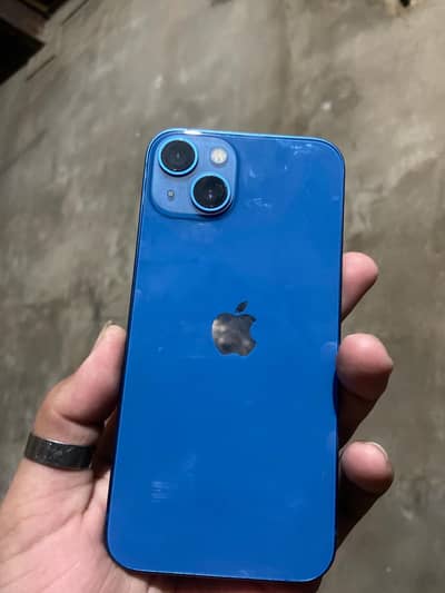 Apple iPhone 13