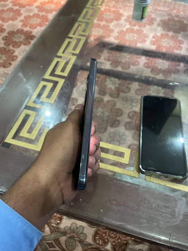 OPPO Reno 4