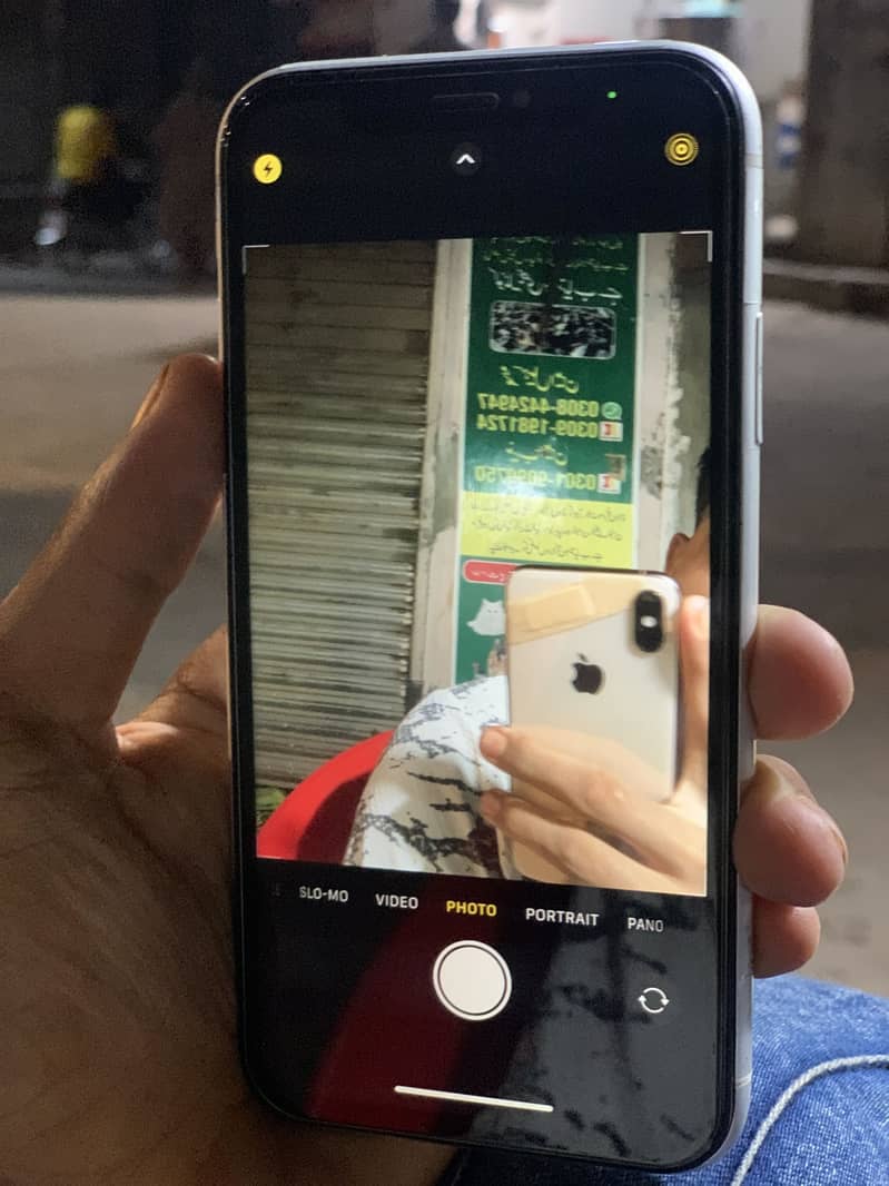 Apple iPhone XR 1