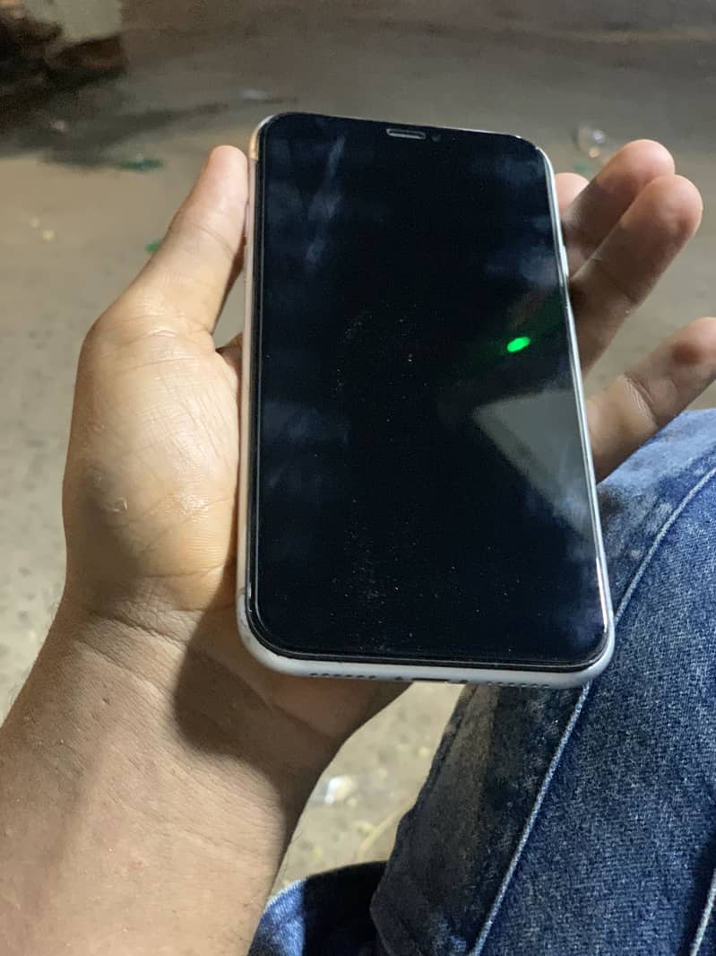 Apple iPhone XR 5