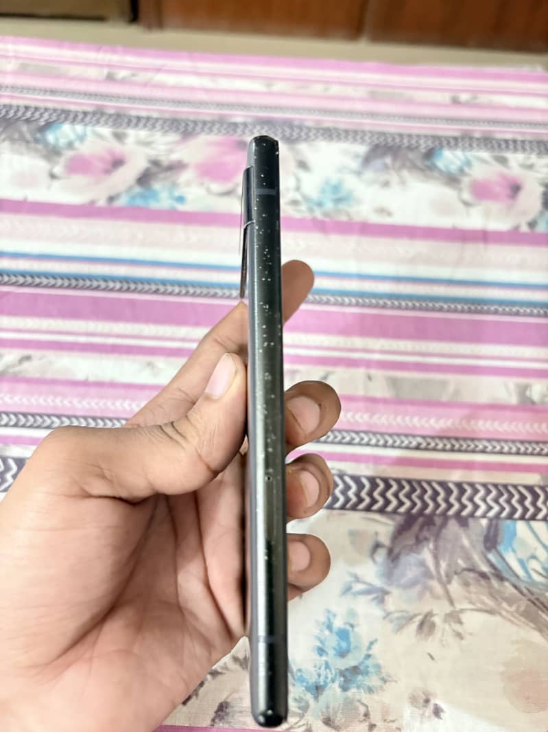 Google pixel 6a 3